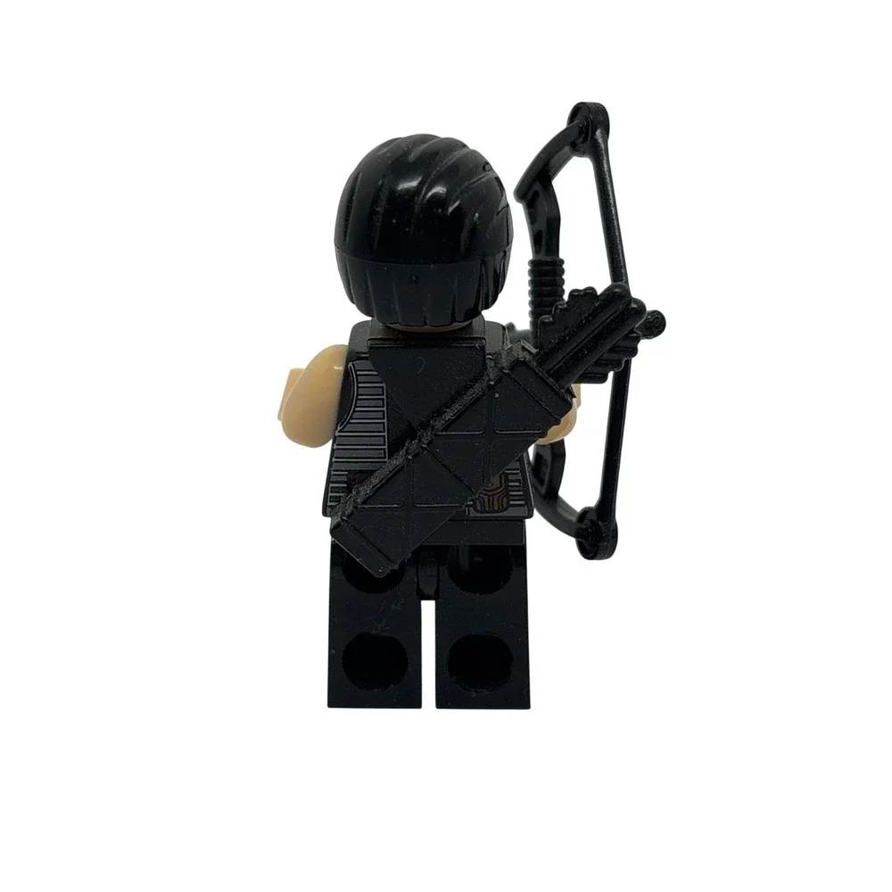 LEGO Marvel Super Heroes Hawkeye Minifigure sh084 Black Purple Suit with Bow